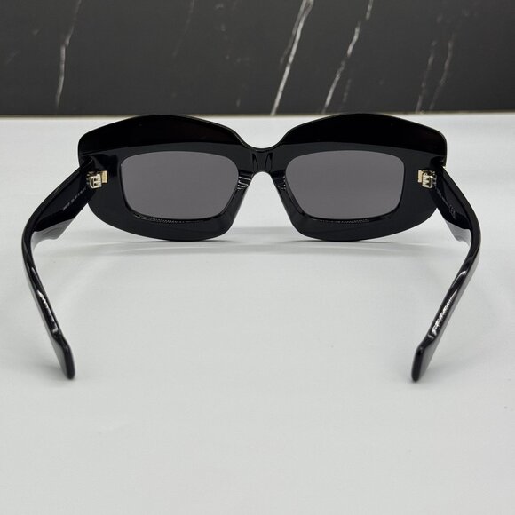 NEW LOEWE LW40114F 01A WOMEN SUNGLASSES BLACK LOEWE EYEWEAR - Picture 6 of 11